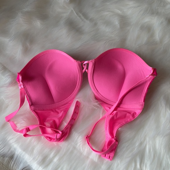 Victoria Secret Bra - Picture 3 of 5